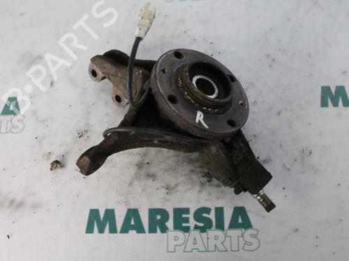 Used Right front steering knuckle PEUGEOT 307 Break (3E) 1.6 HDi (90 hp) 31401004