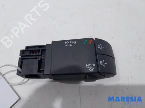 Used Switch RENAULT CLIO IV (BH_) 1.6 RS (BHJ4, BHJ6, BHMM) (200 hp) 31442956