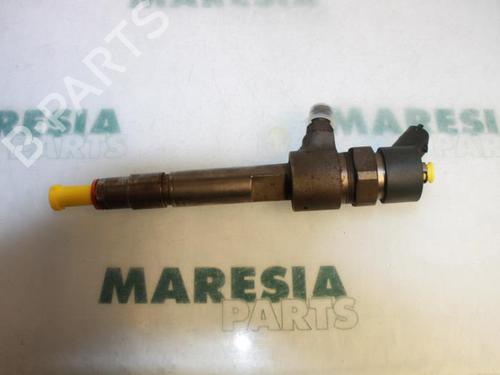 Used Injector FIAT MULTIPLA (186_) 1.9 JTD 105 (186AXB1A) (105 hp) 31412207