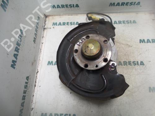 Used Right rear steering knuckle Right rear steering knuckle ALFA ROMEO GTV (916_) 2.0 T.SPARK 16V (916.C2__, 916C2C00) (150 hp) 31387445 31387445