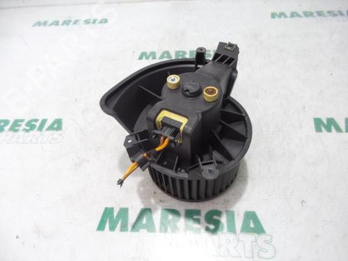 Used Heater blower motor FIAT QUBO (225_) 1.3 D Multijet (225CXB1A, 225AXB1A, 225CXB11, 225AXB11,... (75 hp) 31455912