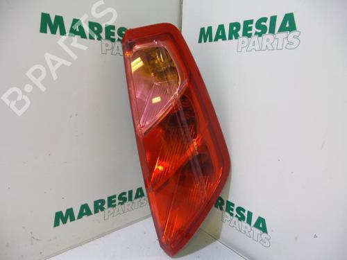 Used Right taillight FIAT GRANDE PUNTO (199_) 1.4 T-Jet (199AXM1A, 199BXM1A, 199BXN1A) (120 hp) 31472617