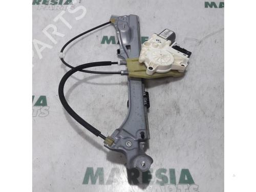 Used Rear left window mechanism RENAULT LAGUNA III (BT0/1) 2.0 16V (BT05, BT0F, BT0W) (140 hp) 31492661