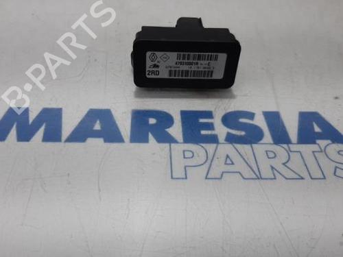 Used Electronic module RENAULT SCÉNIC III (JZ0/1_) 1.4 16V (JZ0F, JZ1V) (131 hp) 31522978
