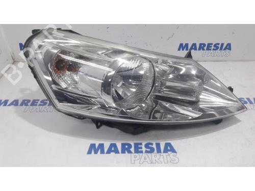 Used Right headlight CITROËN JUMPY II Van 2.0 HDi 140 (136 hp) 31517404