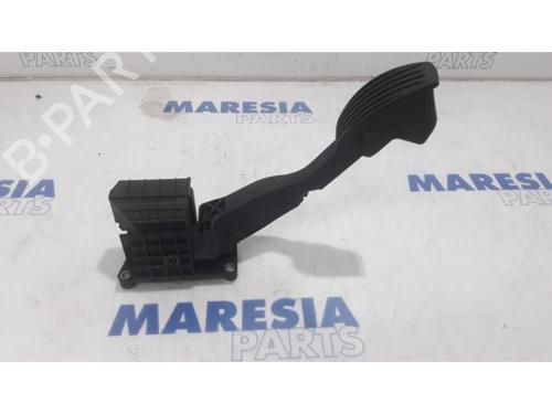 Used Electronic module FIAT 500 (312_) 1.2 (312AXA1A) (69 hp) 31398438