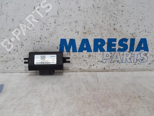 Módulo eletrónico DS DS 3 / DS 3 CROSSBACK (UR_, UC_, UJ_) 1.2 PureTech 130 (URHNSS) (131 hp) 31514592