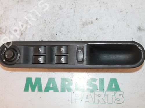 Mando RENAULT ESPACE IV (JK0/1_) 2.0 Turbo (JK0A, JK0B, JK0N) (163 hp) 31477341