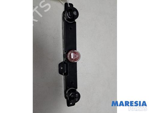 switch-fiat-500-312_-2007-32485128 main image