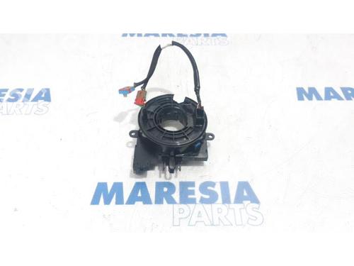 squib-airbag-renault-megane-iv-grandtour-k9amn_-2016-31530947 main image