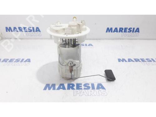 Used Fuel pump PEUGEOT 208 I (CA_, CC_) 1.2 VTI 82 (82 hp) 31473459