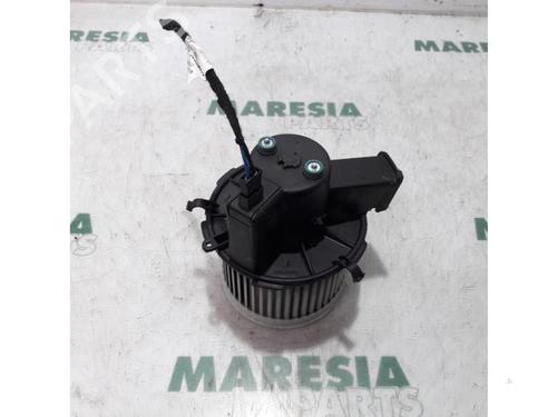 Used Heater blower motor FIAT PANDA (169_) 1.2 (169.AXB11, 169.AXB1A) (60 hp) 31393512