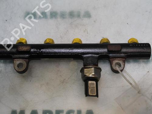 Used Injection rail PEUGEOT 407 SW (6E_, 6D_) 2.0 HDi 135 (136 hp) 31428224