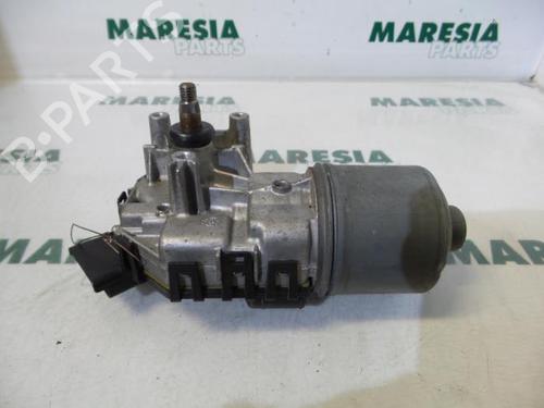 front-wiper-motor-renault-clio-ii-bb_-cb_-1998-1999-2000-2001-2002-2003-2004-2005-2006-2007-2008-2009-2010-2011-2012-2013-2014-2015-2016-31492980 main image
