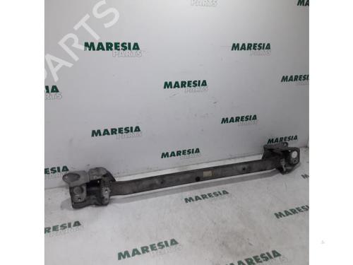 Used Crossmember RENAULT ESPACE IV (JK0/1_) 2.0 dCi (JK01, JK02, JK1J, JK1K, JK1H) (150 hp) 31461073