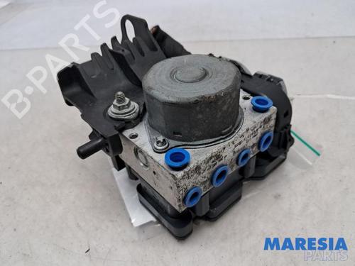 Used ABS pump FIAT PANDA (312_, 319_) 0.9 (312PXG1A) (86 hp) 31533451
