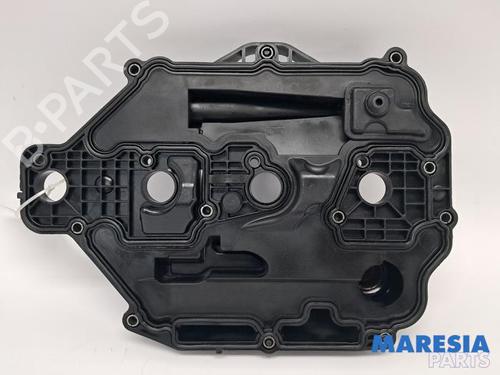 Used Valve cover Valve cover 39449729 39449729