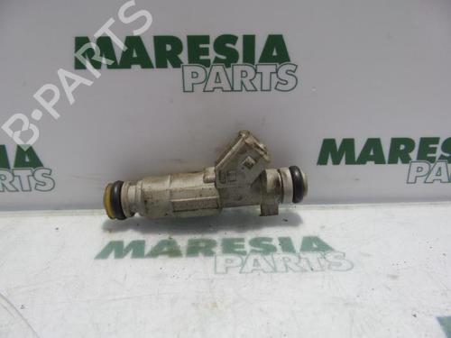 Used Injector Injector CITROËN XANTIA (X1_, X2_) 1.8 i 16V (110 hp) 32197142 32197142