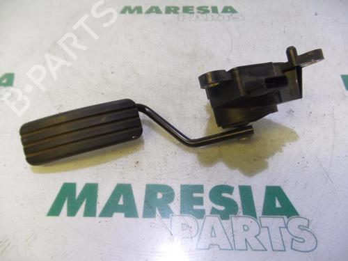 Used Electronic module Electronic module RENAULT SCÉNIC II (JM0/1_) 1.5 dCi (JM16) (103 hp) 31425481 31425481