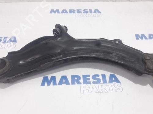 Used Left front suspension arm RENAULT KANGOO / GRAND KANGOO II (KW0/1_) 1.6 16V (KW03, KW09, KW0D, KW0U, KW0W, KW13) (106 hp) 31449673