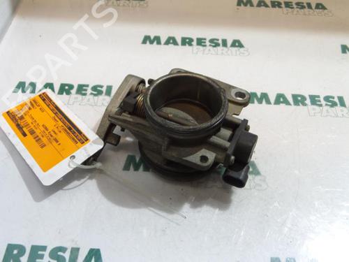 Used Throttle body RENAULT MEGANE I Coach (DA0/1_) 1.6 16V (DA0B, DA04, DA11) (107 hp) 31502585