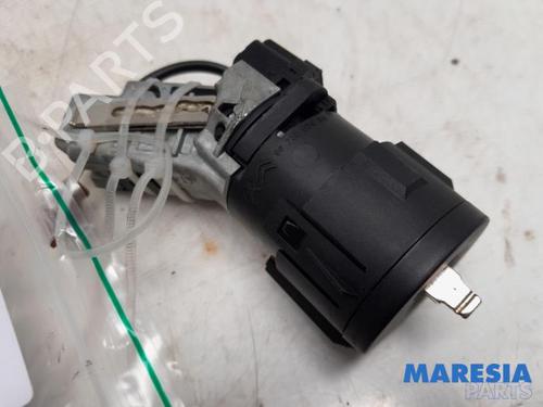 Used Ignition barrel Ignition barrel 31477755 31477755