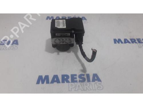 Used ABS pump PEUGEOT 308 SW I (4E_, 4H_) 1.6 HDi (90 hp) 31407571