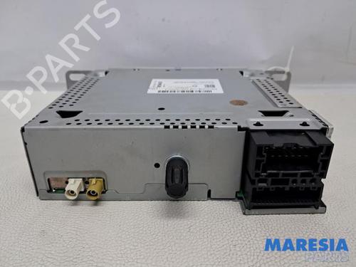 Autoradio für RENAULT CAPTUR I (J5_, H5_) 1.2 TCe 120 (120 hp) 31816435