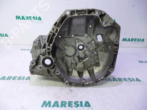manual-gearbox-for-parts-renault-clio-iii-br01-cr01-2005-2006-2007-2008-2009-2010-2011-2012-2013-2014-31426428 main image