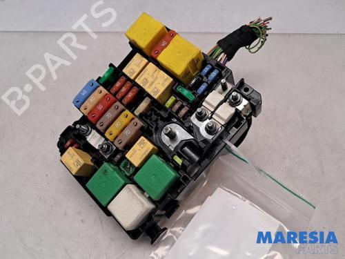 Used Fuse box CITROËN C4 Grand Picasso II (DA_, DE_) 1.2 THP 130 (130 hp) 31492494