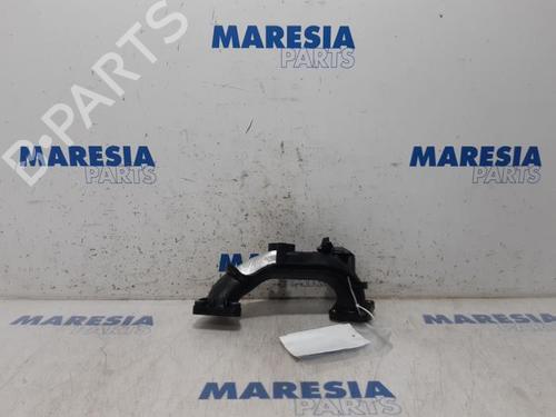 Used Injection rail PEUGEOT 208 I (CA_, CC_) 1.6 BlueHDi 100 (100 hp) 31488185