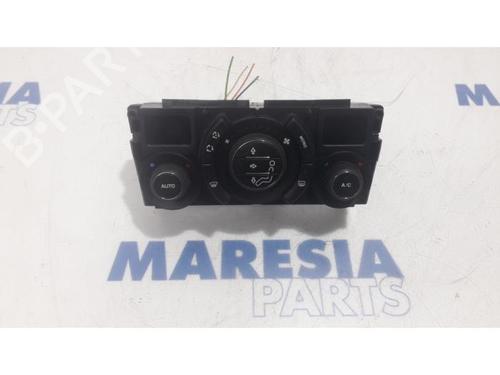 Used Climate control PEUGEOT 3008 I MPV (0U_) 1.6 HDi (112 hp) 31445539