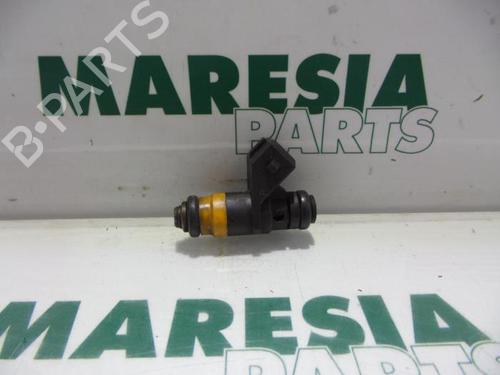 Used Injector RENAULT MEGANE I Grandtour (KA0/1_) 1.6 16V (KA0B, KA04, KA11) (107 hp) 31390611