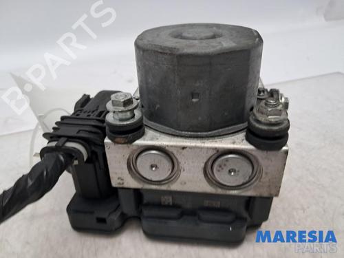 Used ABS pump ABS pump RENAULT TWINGO III (BCM_, BCA_) 1.0 SCe 70 (71 hp) 34496428 34496428