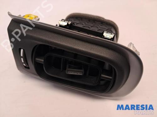 Used Air vent CITROËN C3 III (SX) 1.2 VTi 82 (82 hp) 31523220