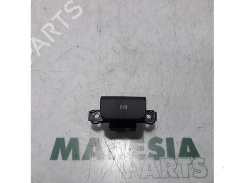 Used Switch PEUGEOT 508 SW I (8E_) 2.0 BlueHDi 180 (180 hp) 31464637