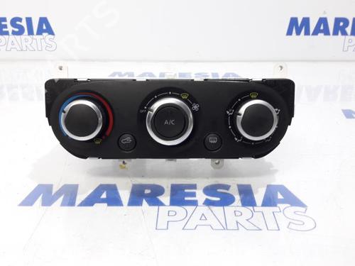 Used Climate control RENAULT CLIO IV (BH_) 0.9 TCe 90 (BHNF, BHMA, BHMH, BHJK, BHJR) (90 hp) 31473889