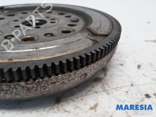 Flywheel PEUGEOT 308 II (LB_, LP_, LW_, LH_, L3_) 1.2 THP 110 | BP31450847M101