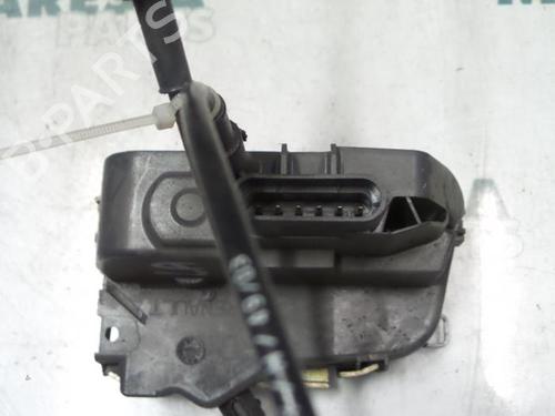 Used Electronic module RENAULT MEGANE II Estate (KM0/1_) 1.5 dCi (KM0F, KM0T, KM2B) (82 hp) 31517344