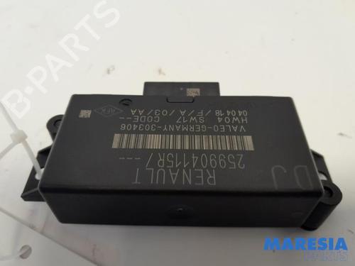 Used Electronic module OPEL VIVARO B Van (X82) 1.6 CDTI (05) (95 hp) 31390864