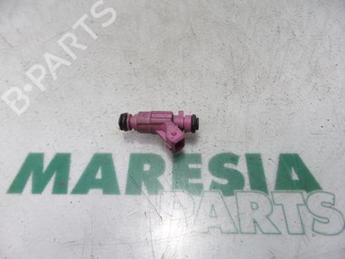 Used Injector LANCIA YPSILON (843_) 1.4 16V (843.AXC11, 843.AXC1B, 843.AXC1A) (95 hp) 31475977