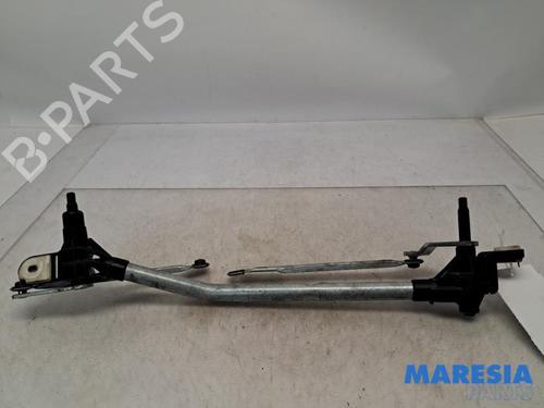 Used Front wipers mechanism RENAULT MEGANE CC (EZ0/1_) 1.4 TCe (EZ0F, EZ1V) (131 hp) 31435328