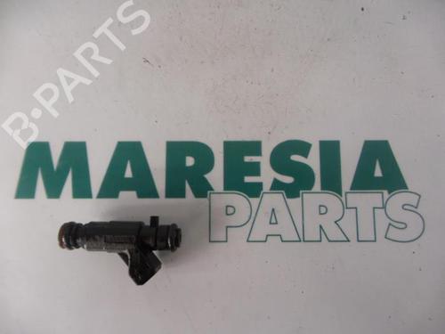 Inyector FIAT PUNTO (188_) 1.2 16V 80 (188.233, .235, .253, .255, .333, .353, .639,... (80 hp) 31524802