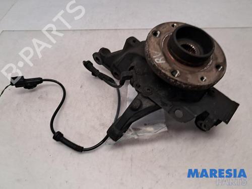 Used Right front steering knuckle RENAULT CLIO IV Grandtour (KH_) 0.9 TCe 90 (90 hp) 31532381