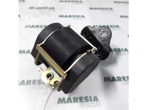 rear-right-seatbelt-peugeot-307-sw-3h-2002-2003-2004-2005-2006-2007-2008-2009-31524370 main image