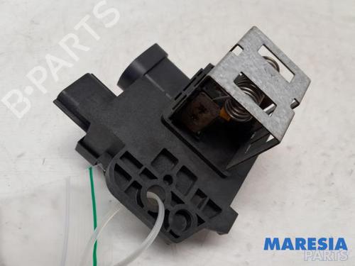 Used Electronic sensor RENAULT CLIO IV Grandtour (KH_) 0.9 TCe 90 (90 hp) 31492807