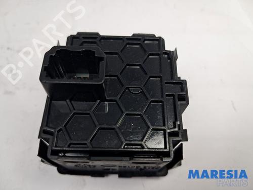 Switch RENAULT ZOE Hatchback Van (BFM_) Electric (BFME) | BP38758730I30 - Image 7