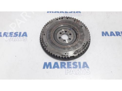 Used Flywheel RENAULT CLIO IV (BH_) 0.9 TCe 90 (BHNF, BHMA, BHMH, BHJK, BHJR) (90 hp) 31457950