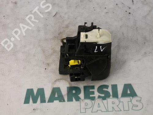 electronic-module-renault-clio-ii-bb_-cb_-1998-1999-2000-2001-2002-2003-2004-2005-2006-2007-2008-2009-2010-2011-2012-2013-2014-2015-2016-31388092 main image