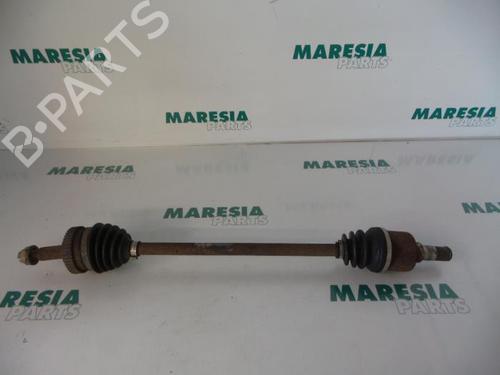 Transmisión trasera derecha RENAULT SCÉNIC I MPV (JA0/1_, FA0_) 2.0 16V RX4 (139 hp) 31461588